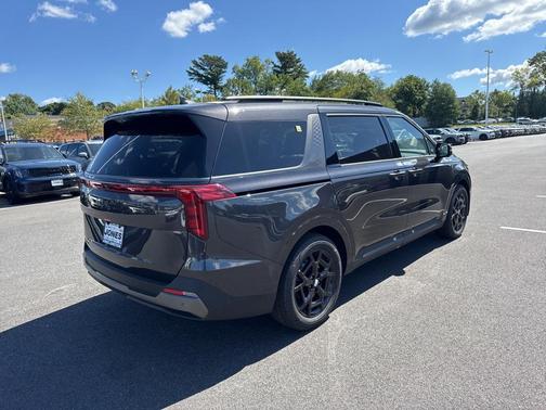 2026 Kia Carnival SX