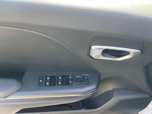 Snow White Pearl 2026 Kia K4 LXS