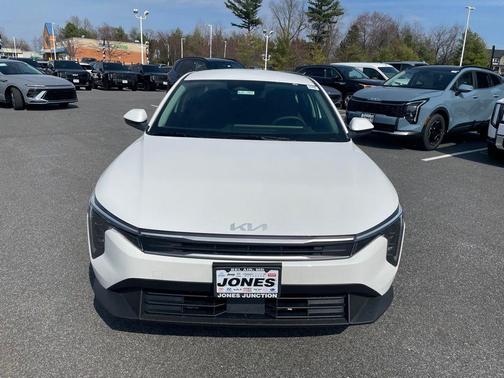 Snow White Pearl 2026 Kia K4 LXS