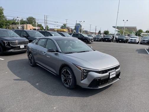 2025 Kia K4 GT-Line