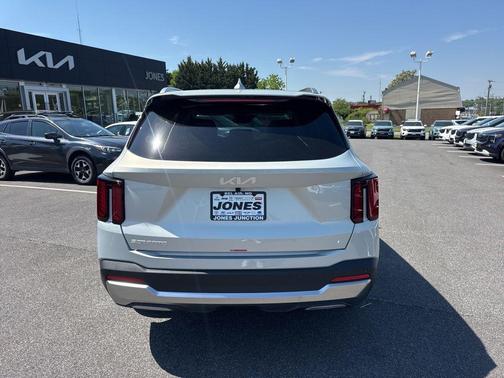 Ivory Silver 2026 Kia Sorento S