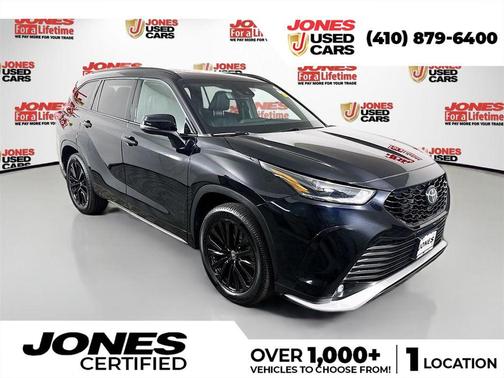 Midnight Black Metallic 2023 Toyota Highlander XSE