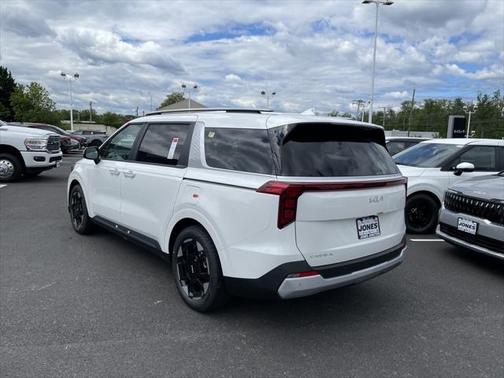 2025 Kia Carnival EX