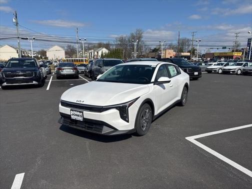 2025 Kia K4 LX