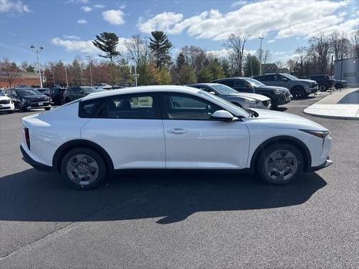 2025 Kia K4 LX