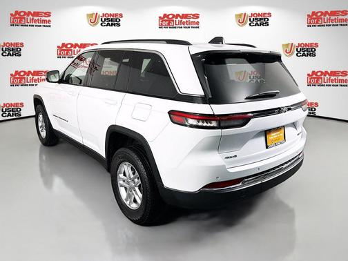 2023 Jeep Grand Cherokee Laredo