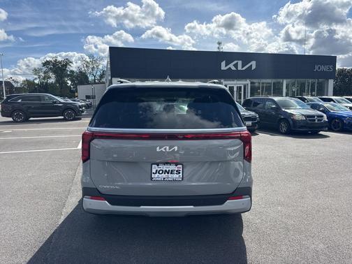 2026 Kia Carnival EX