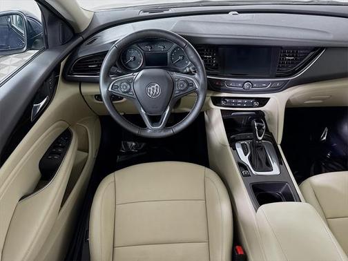 2019 Buick Regal Sportback AWD Essence