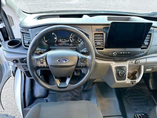 2022 Ford E-Transit T-350 Medium Roof