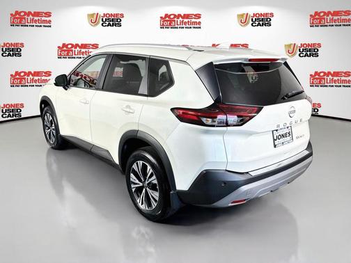 Pearl White Tricoat 2023 Nissan Rogue SV