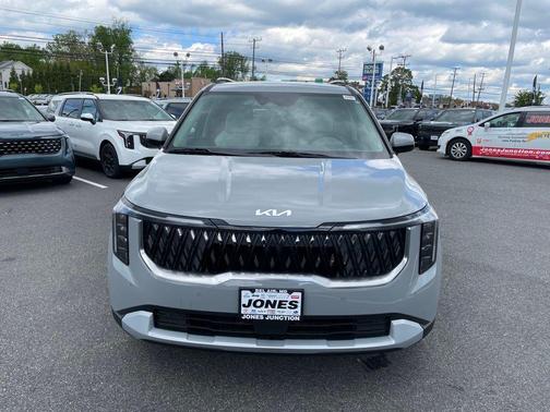 Ceramic Silver 2026 Kia Carnival EX