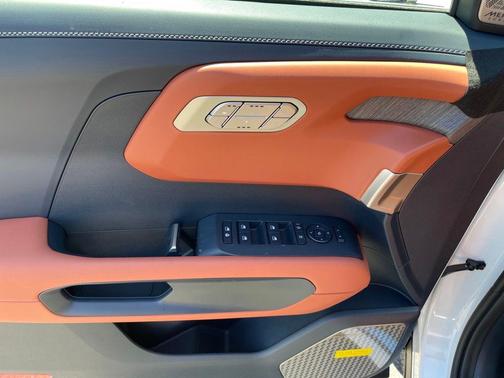 Glacial White Pearl 2027 Kia Telluride Hybrid SX-Prestige