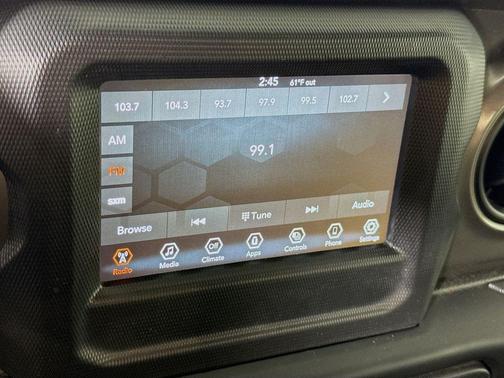 Bright White Clearcoat 2021 Jeep Wrangler Unlimited Sport