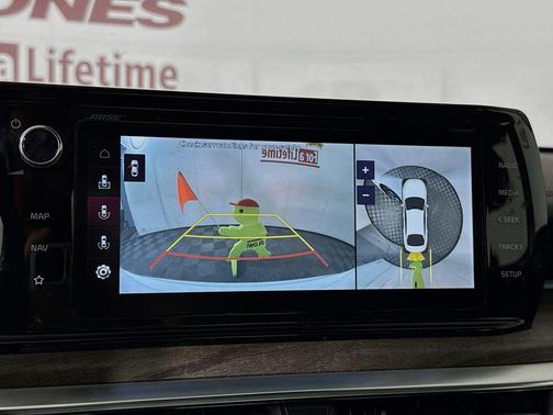 Glacial White Pearl 2022 Kia K5 EX