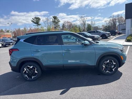 2025 Kia Seltos EX