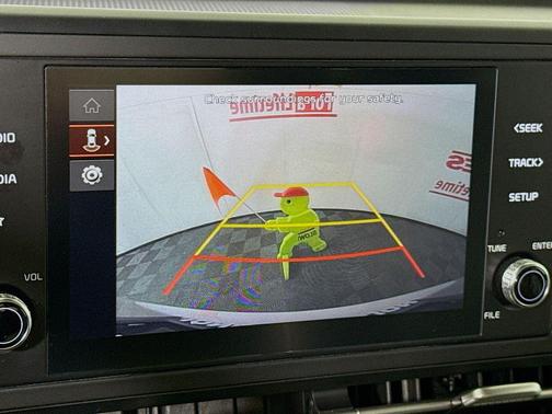 2023 Kia Carnival LX