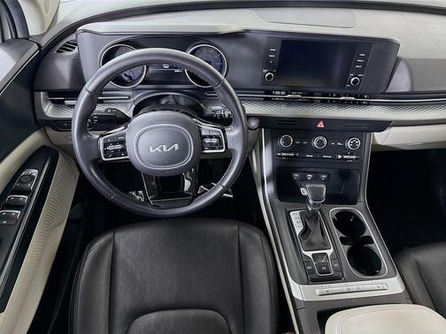 2023 Kia Carnival LX