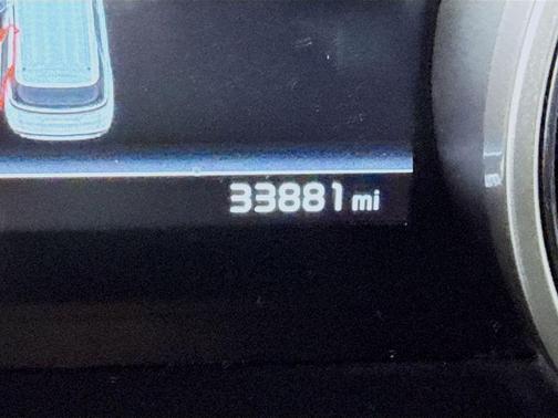 2023 Kia Carnival LX