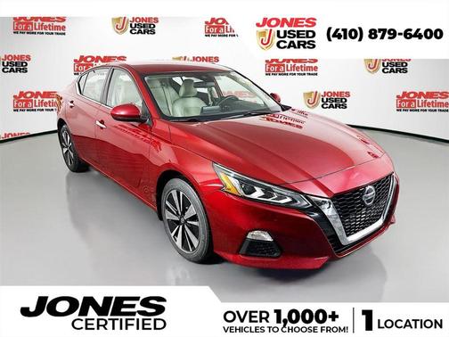 Scarlet Ember Tintcoat 2022 Nissan Altima 2.5 SV