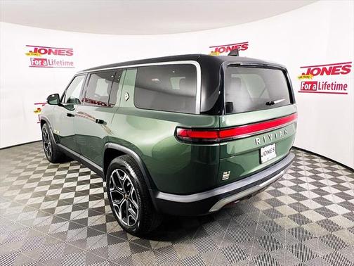 2023 Rivian R1S Adventure