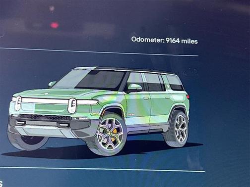 2023 Rivian R1S Adventure