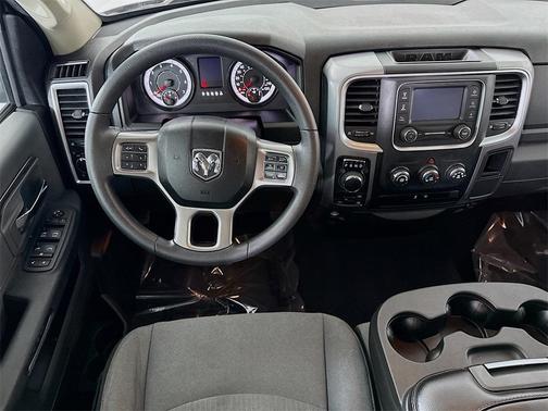 2024 RAM 1500 Classic SLT