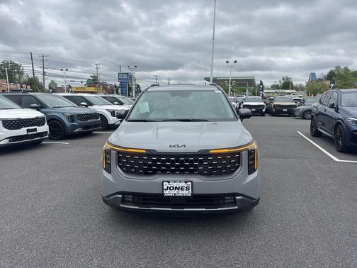 Ceramic Silver 2026 Kia Carnival Hybrid SX