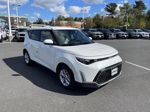 2025 Kia Soul LX