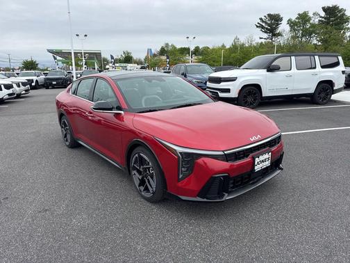 Currant Red 2026 Kia K4 GT-Line