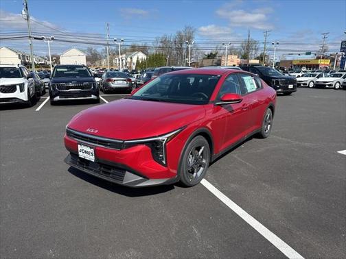 2025 Kia K4 LXS