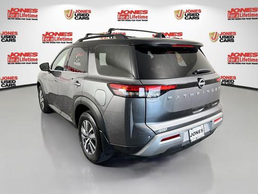 Gun Metallic/Super Black 2022 Nissan Pathfinder SL 4WD