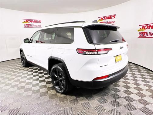 2022 Jeep Grand Cherokee L Altitude