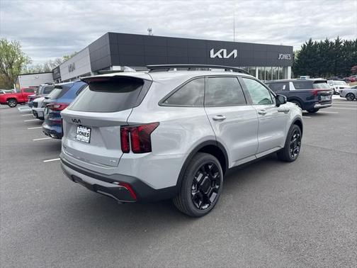 2025 Kia Sorento EX