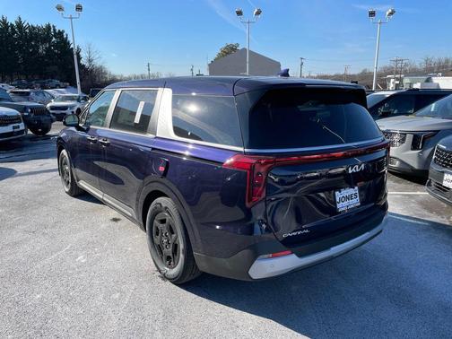 2026 Kia Carnival LXS