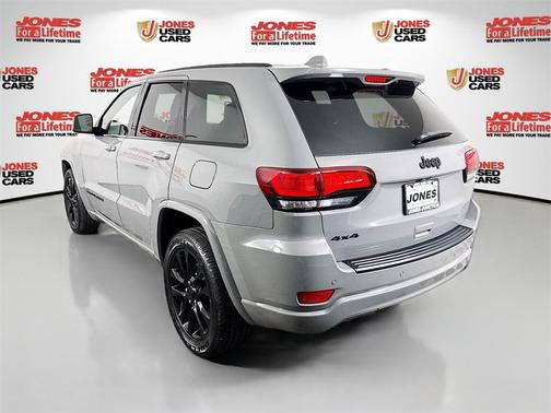 2021 Jeep Grand Cherokee Laredo
