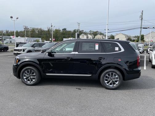 2025 Kia Telluride LX