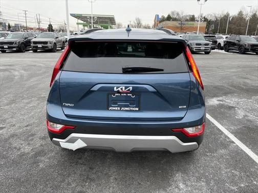 2025 Kia Niro EX
