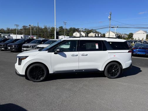 2026 Kia Carnival SX
