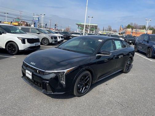 Aurora Black Pearl 2026 Kia K4 GT-Line Turbo