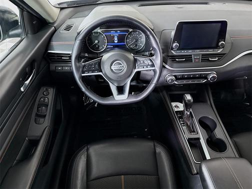 2021 Nissan Altima SR FWD