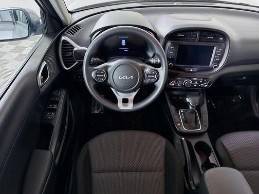 Steel Gray 2024 Kia Soul LX