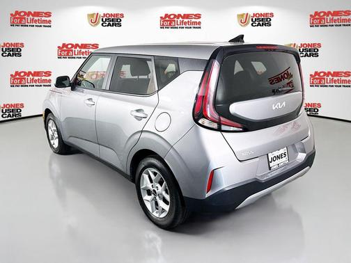 Steel Gray 2024 Kia Soul LX