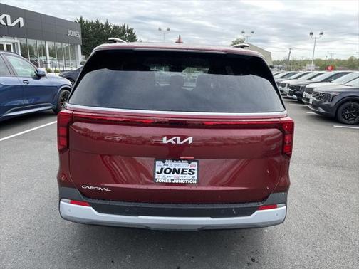 2025 Kia Carnival EX