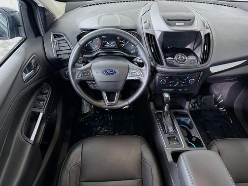 White Platinum Metallic Tri-Coat 2017 Ford Escape Titanium