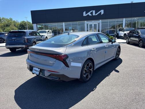 2026 Kia K5 GT-Line