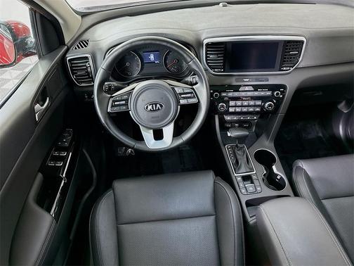 2022 Kia Sportage EX