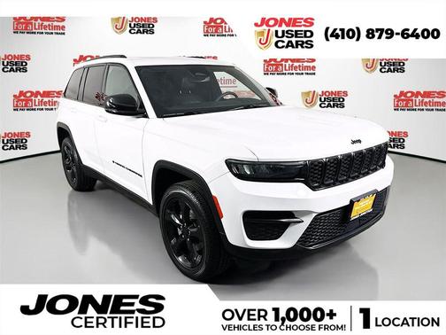Bright White Clearcoat 2023 Jeep Grand Cherokee Altitude