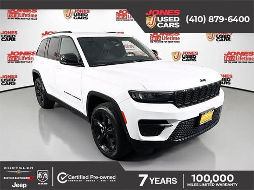 Bright White Clearcoat 2023 Jeep Grand Cherokee Altitude