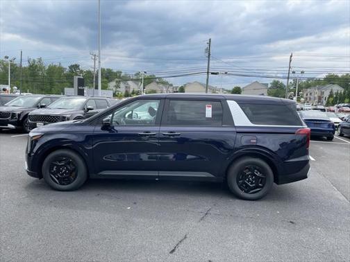 2025 Kia Carnival LXS