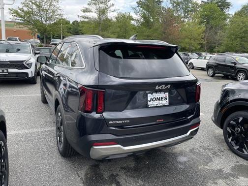 2025 Kia Sorento S